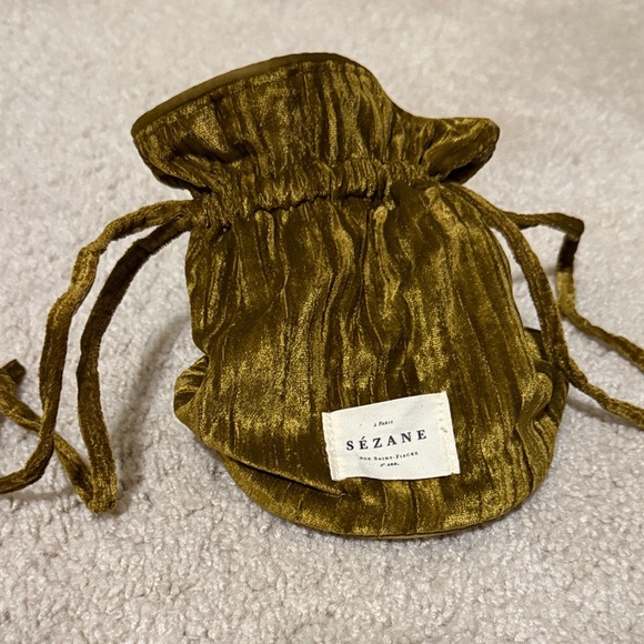 Sezane Olive Green Embossed Velvet Cosmetic Pouch - Picture 2 of 6